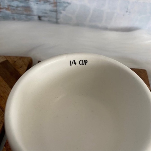 Masterclass Bake Shop Bunny Figure 4 PC Measuring Cups Set - Picture 7 of 12